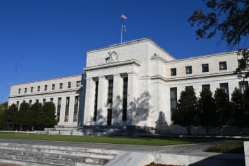 米FRB、来年3回利上げ 画像