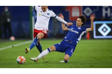 板倉、シャルケを救う劇的ゴール！ライバル絶望の一撃がこれ(動画あり) 画像