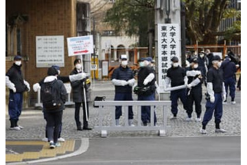 警備強化、2日目試験も予定通り 画像
