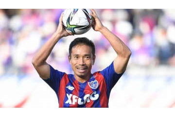 長友佑都が見る「Jリーガーのパフォーマンス」。相馬とのコンビはどうだった？ 画像