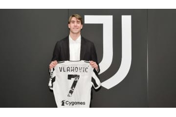 ユヴェントス、90億円でヴラホヴィッチ獲得！「2大スターレベル」とブッフォン絶賛 画像