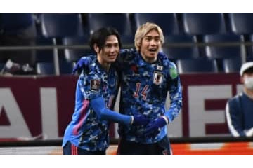 大迫が死んじゃう…内田篤人が感じた伊東と南野の守備問題 画像