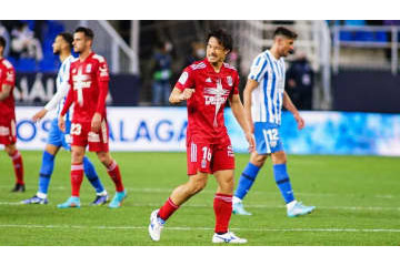 こりゃすげぇ！岡崎慎司、カルタヘナを救った神ゴールがこれ(動画あり) 画像