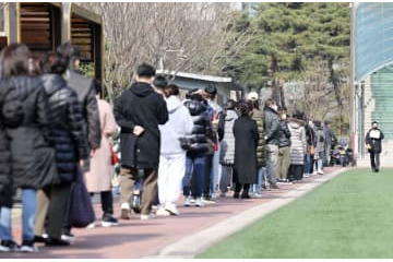 韓国大統領選、出口調査で横一線 画像