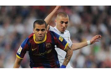 ダニ・アウヴェスがついに認める「ベンゼマはすげぇな、レアルの選手でも」 画像