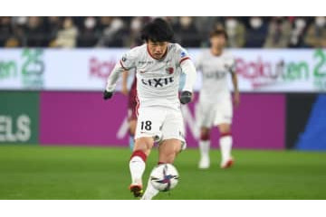 上田綺世、憧れのインザーギ＆バティに近づく！？シュートレンジが広くなった理由 画像