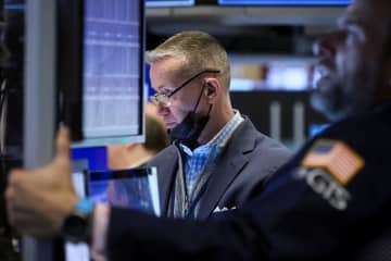 NY株反落、113ドル安 画像