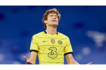 チェルシーDF、トゥヘル監督とケンカして途中交代か 画像