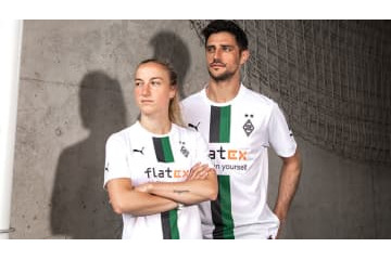 ボルシアMG、2022-23新ユニフォーム発表！「クラブ黄金期」のストライプデザイン 画像