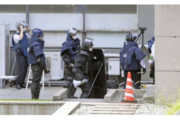 外務省に不審な封筒届く 画像