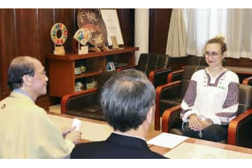 ウクライナ避難民を市職員に採用 画像