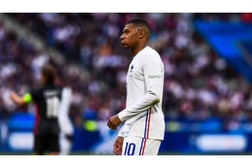 エムバペ、仏サッカー連盟会長の「人種差別ムシ」に異議 画像
