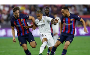 レアルがベンゼマの控えFWの獲得をためらう理由とは 画像