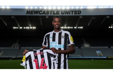 久保建英の0トップ化！？ソシエダFWイサク、95億円でニューカッスル移籍 画像