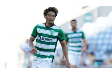 守田英正、日本人対決に勝利！スポルティング監督は「疲労」に言及 画像