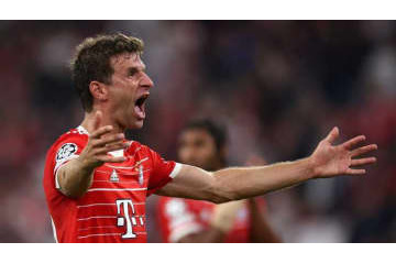 誕生日迎えたミュラー、CL中にショックな事件…「パーティではなく泥棒」だった 画像