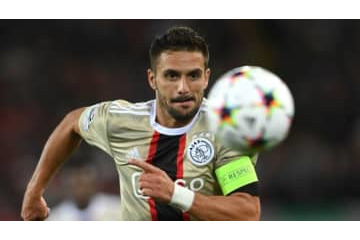 強ぇ…セルビア代表タディッチ、強盗2人に襲われるも「腹エルボー」で撃退 画像