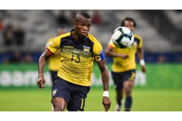 日本代表、ヤバい！？エクアドルFWバレンシアの「ロナウド級跳人ヘッド」がこれ 画像