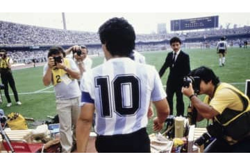 記憶に残る「背番号10がかっこいいユニフォーム」8選 画像