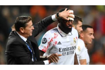 ドイツ代表リュディガー、“大流血”ゴールでレアルを救う！クロースが「FW化」を説明 画像