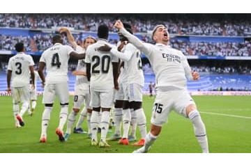 クラシコで“FW”起用のバルベルデ、「世界のトップ3」とクロース絶賛 画像