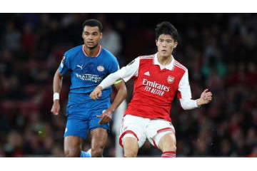 冨安健洋、PSV戦でアシスト！守備でも「困った様子はゼロ」と高評価 画像