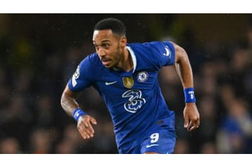 炎上したオーバメヤングのアーセナル挑発CM、実はこんな感じで撮影してた 画像