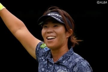 史上初の300ヤード超えドラコン女王　ツアー屈指の飛ばし屋・穴井詩【きょうは誰の誕生日？】 画像