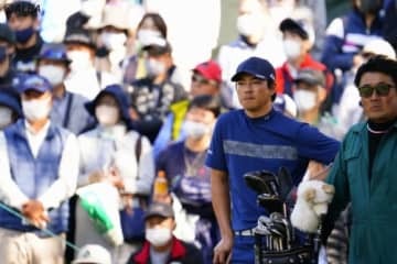 ＜速報＞石川遼が4連続バーディで浮上　首位タイでハーフターン 画像