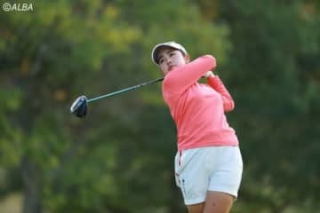 ＜中間速報＞山下美夢有が単独首位キープ　上田桃子2差追走 画像