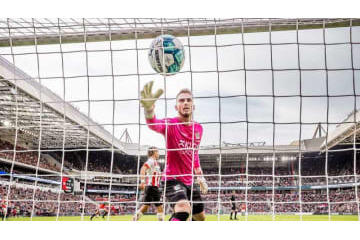 非情の落選告知に激怒した選手も…「オランダ代表、W杯に不在のスター5名」 画像