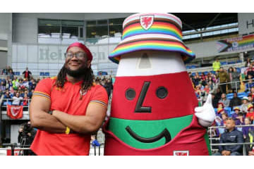 W杯、カタールが暑すぎる…ウェールズ代表が急遽「練習を夕方だけ」に 画像