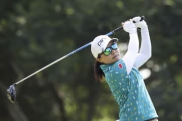 日本ツアーのQT参戦の上原彩子は20位発進　仁井優花が首位、藤田光里らが1打差追走【JLPGAファーストQT C地区】 画像