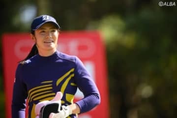 ＜中間速報＞渡邉彩香が単独首位　菊地絵理香、イ・ミニョン1差追走 画像