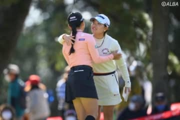 来週の米予選会へつながるコース記録『64』　勝みなみが4位急浮上「地に足がついている」 画像