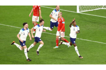イングランド、W杯決勝トーナメント進出！64年ぶりウェールズは敗退 画像