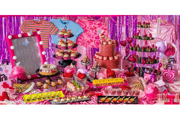 ギャルファッション着想のハロウィンスイーツビュッフェ、福岡で開催　虎柄ケーキやレオパード柄マカロンなど約20種 画像