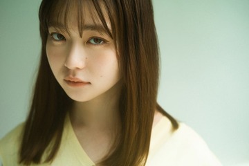 山田杏奈、大人らしい艶やかさ際立つ「blt graph.」初表紙 画像