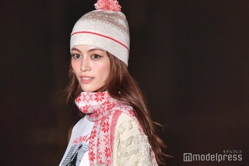 元Happiness楓、ニット帽＆マフラーの冬先取りコーデが可愛い＜TGC 北九州 2023＞ 画像