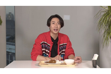 相葉雅紀、オードリー春日になりきり全力食リポ？「変な汗でました」 画像