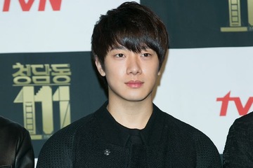 FTISLANDチェ・ミンファン、元LABOUMユルヒとの離婚発表 子ども3人の養育権は父親に＜全文＞ 画像