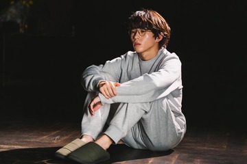 Aぇ! group末澤誠也、絶望した姿に 関水渚とW主演「彼女と彼氏の明るい未来」OP主題歌・映像・場面写真解禁 画像