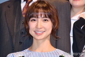 篠田麻里子、4歳娘と密着ハグ 2ショット続々公開に「天使と女神」「口元似てる」の声 画像