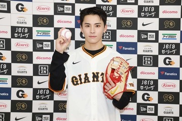 JO1川西拓実、初ファーストピッチで球速125km「ライブや映画初主演よりも緊張しました」＜囲み取材全文＞ 画像