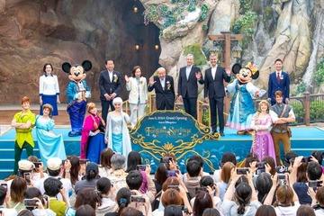 東京ディズニーシー新エリア「ファンタジースプリングス」開業宣言　アナとエルサ、ラプンツェルら駆けつける 画像