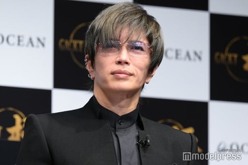 GACKT「女の子もおっぱい好きなんです」胸筋披露に歓声沸く 画像