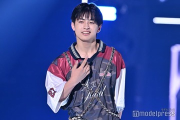 Boys be池川侑希弥、いたずらな笑みで魅了 個性的アクセ身に着ける【TGC 2024 A／W】 画像