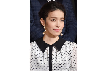 知念里奈、ばっさりカットの新ヘア披露「美人が際立つ」「可憐で素敵」と反響 画像