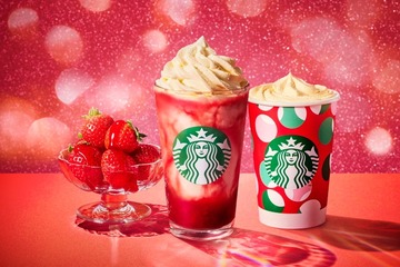 【スタバ新作メニュー】「メリーベリー ストロベリー フラペチーノ」甘酸っぱさとメリークリームでホリデーの楽しさ凝縮 画像