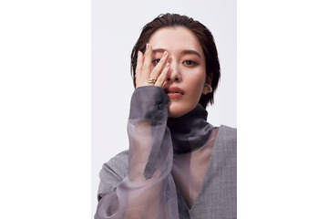 “元宝塚トップスター”月城かなと、美容誌初登場 自身が語る「美しい人」とは 画像